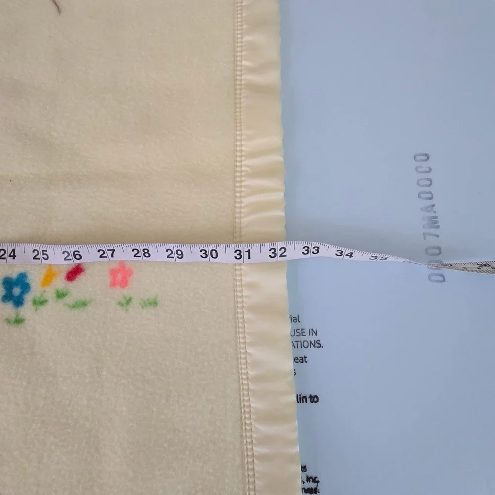 Vintage Satin Trim Infants Baby Blanket Cream Yellow Animal‎ Theme Taiwan